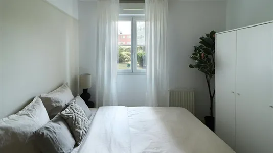 Rooms in Saint-Denis - photo 3