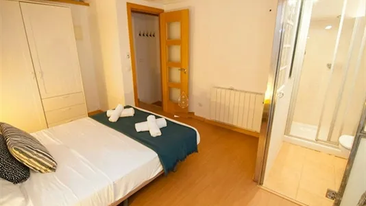 Houses in Barcelona Sants-Montjuïc - photo 5