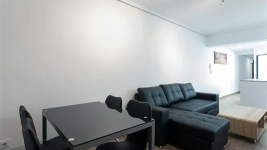 Rooms in el Camí de Vera - photo 4