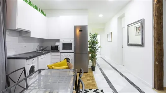 Rooms in Madrid Chamberí - photo 10