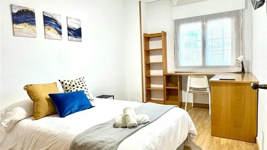 Rooms in Málaga - photo 2