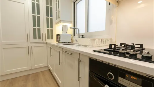 Rooms in Madrid Tetuán - photo 10