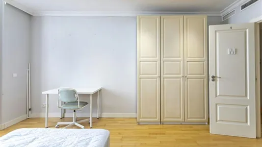 Rooms in Valencia Ciutat Vella - photo 5