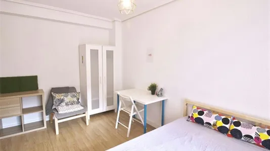 Rooms in Valencia L'Eixample - photo 6