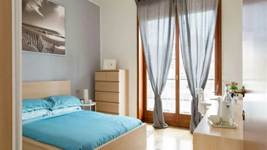 Rooms in Milano Zona 4 - Vittoria, Forlanini - photo 1
