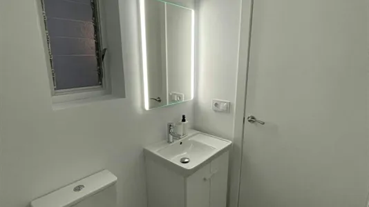 Rooms in Manises - photo 8