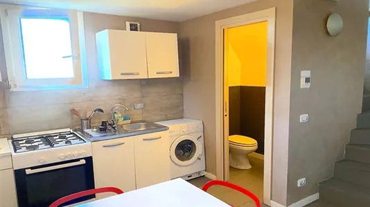 Rooms in Roma Municipio VI – Roma Delle Torri - photo 8