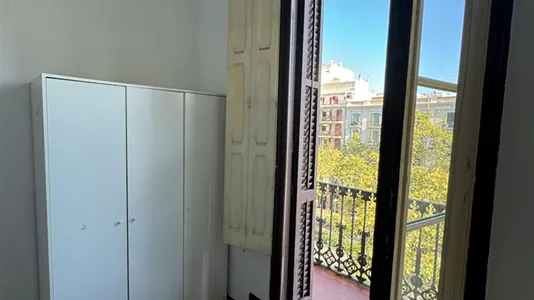 Rooms in Barcelona Eixample - photo 4