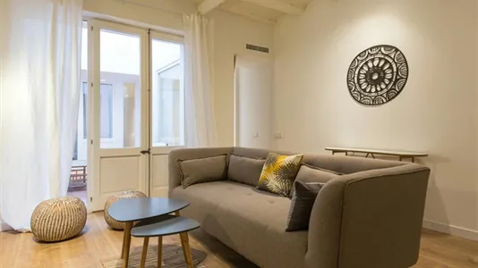 Apartments in Barcelona Ciutat Vella - photo 6