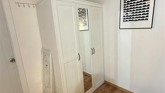 Rooms in Málaga - photo 4