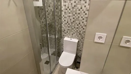 Rooms in Barcelona Ciutat Vella - photo 7