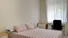 Room for rent, Zaragoza, Aragón, &lt;span class=&quot;blurred street&quot; onclick=&quot;ProcessAdRequest(9008622)&quot;&gt;&lt;span class=&quot;hint&quot;&gt;See streetname&lt;/span&gt;[xxxxxxxxxxxxx]&lt;/span&gt;