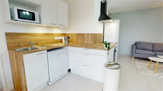 Rooms in Lyon - photo 9