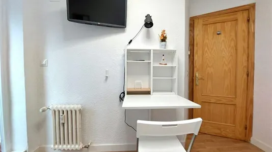 Rooms in Madrid Hortaleza - photo 4