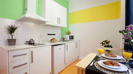 Apartments in Barcelona Ciutat Vella - photo 7