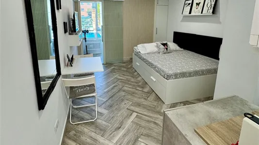 Apartments in Torremolinos - photo 5