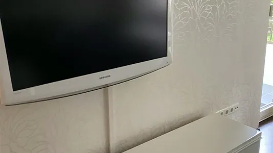 Rooms in Frankfurt Mitte-West - photo 8