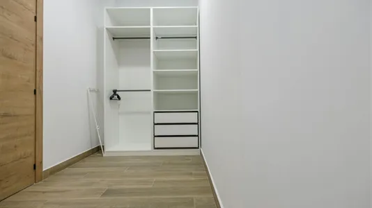 Rooms in Valencia Ciutat Vella - photo 4