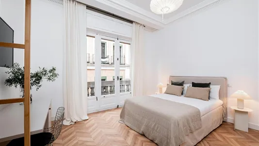 Rooms in Madrid Centro - photo 3