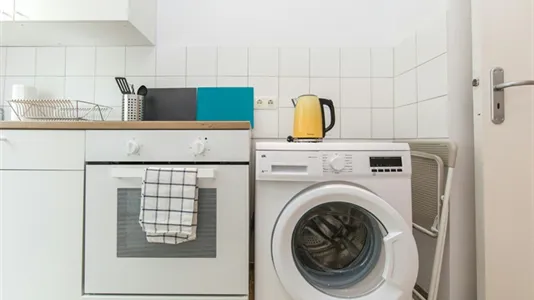 Rooms in Berlin Friedrichshain-Kreuzberg - photo 9