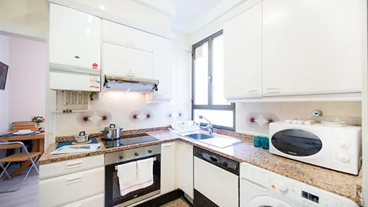 Rooms in Bilbao - photo 9