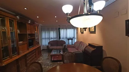 Rooms in Valencia Extramurs - photo 5