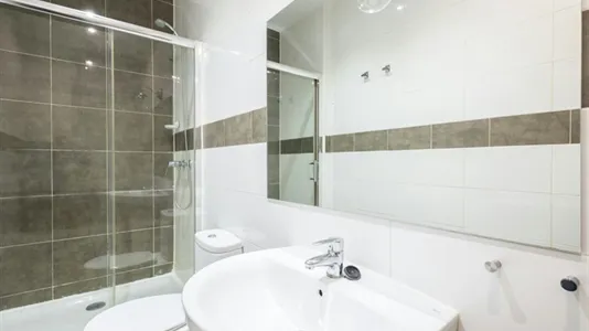 Rooms in Madrid Centro - photo 7