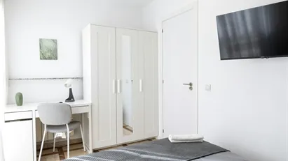 Room for rent in Madrid Puente de Vallecas, Madrid