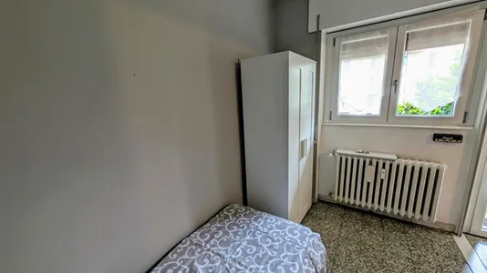 Rooms in Milano Zona 8 - Fiera, Gallaratese, Quarto Oggiaro - photo 2