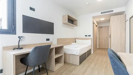 Rooms in Madrid Moncloa-Aravaca - photo 4