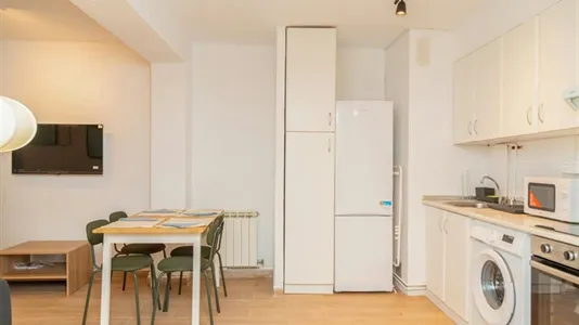 Rooms in Zaragoza - photo 8