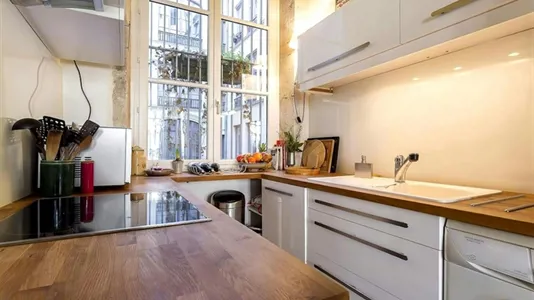 Apartments in Lyon - photo 3