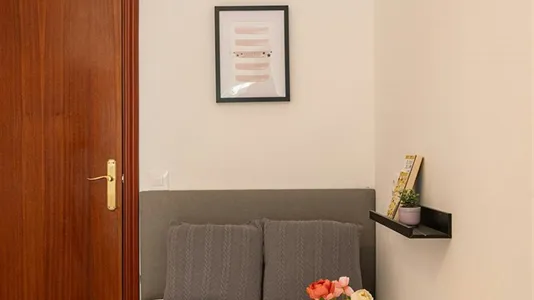 Rooms in Madrid Tetuán - photo 9