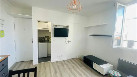 Apartments in Paris 18ème arrondissement - Montmartre - photo 4