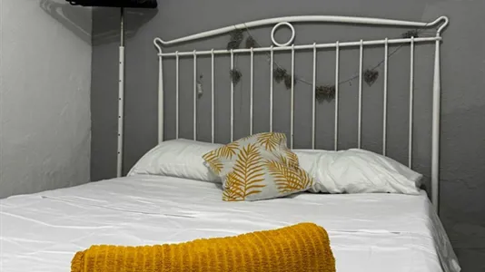Rooms in Málaga - photo 2