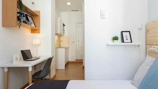 Rooms in Madrid Centro - photo 5