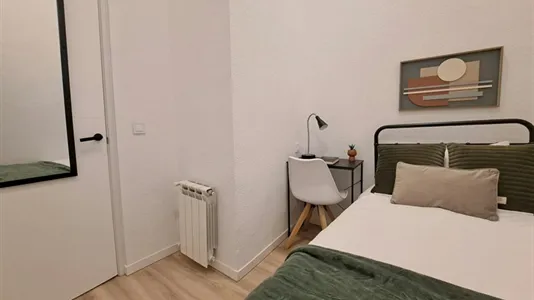 Rooms in Madrid Centro - photo 5
