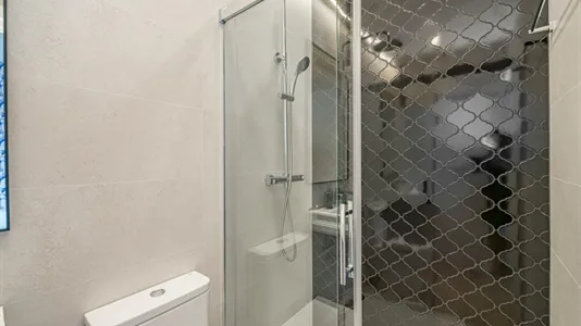 Rooms in Málaga - photo 7