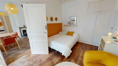 Room for rent in Lyon, Auvergne-Rhône-Alpes