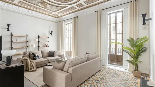 Apartments in Barcelona Ciutat Vella - photo 4