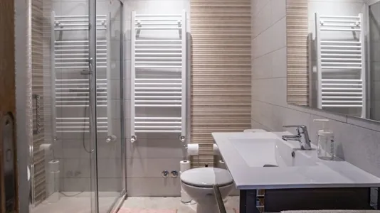 Rooms in Madrid Chamberí - photo 10