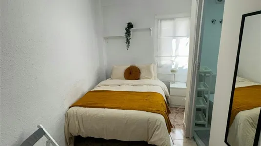 Rooms in Mislata - photo 4