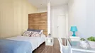 Room for rent, Madrid Centro, Madrid, &lt;span class=&quot;blurred street&quot; onclick=&quot;ProcessAdRequest(7749774)&quot;&gt;&lt;span class=&quot;hint&quot;&gt;See streetname&lt;/span&gt;[xxxxxxxxxxxxx]&lt;/span&gt;
