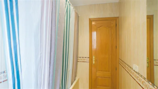 Rooms in Madrid Centro - photo 10