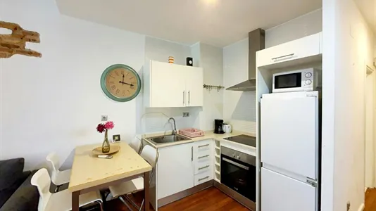 Apartments in Barcelona Ciutat Vella - photo 8