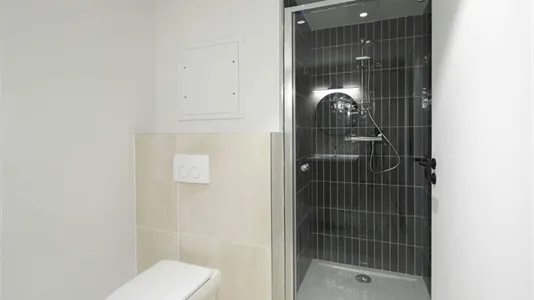 Rooms in Paris 15ème arrondissement - photo 9