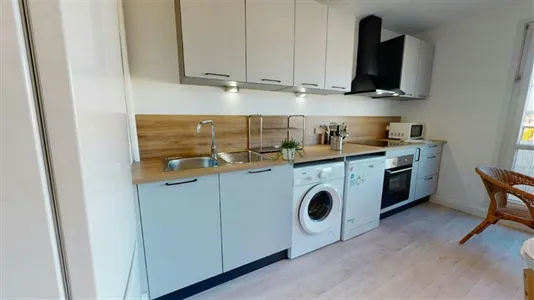 Rooms in Lyon - photo 6