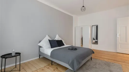 Rooms in Berlin Mitte - photo 4