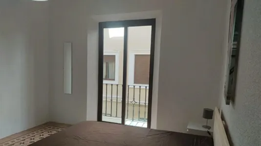 Rooms in Granada - photo 5