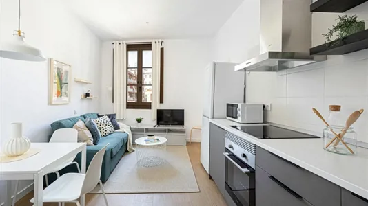 Apartments in Barcelona Ciutat Vella - photo 3